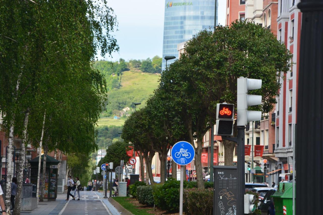 Superviews, Parking 24H Vigilado Incluido Y Netflix En Habitacion Independiente Con Bano Privado En Apartamento Particular, Francais&English Bilbao Dış mekan fotoğraf